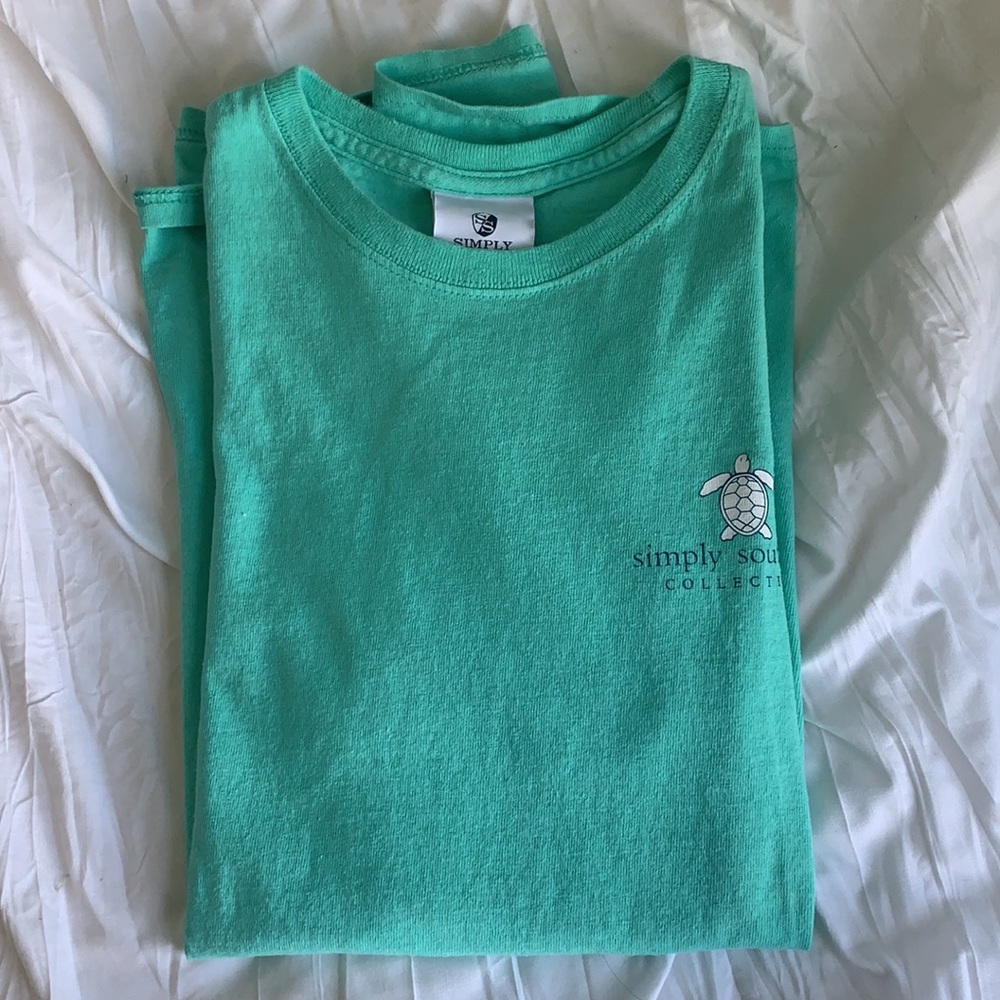 simply southern women’s turtle short sleeved tee